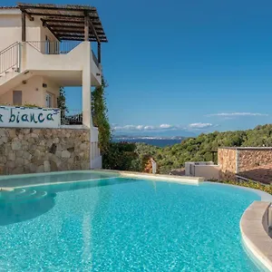 Ea Bianca 3*, Baja Sardinia Italia